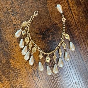 Vintage 90s  Gold Teardrop Charm Bracelet